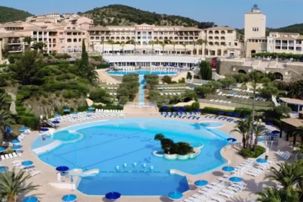 Superbe Appartement Village Cap Esterel 4P Climatise Saint-Raphaël Exterior foto