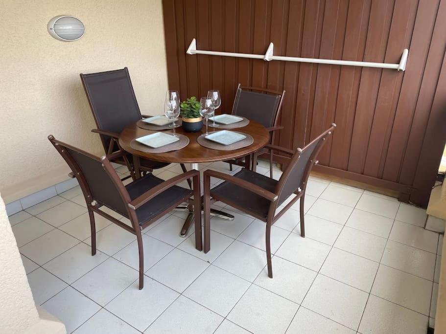 Superbe Appartement Village Cap Esterel 4P Climatise Saint-Raphaël Exterior foto