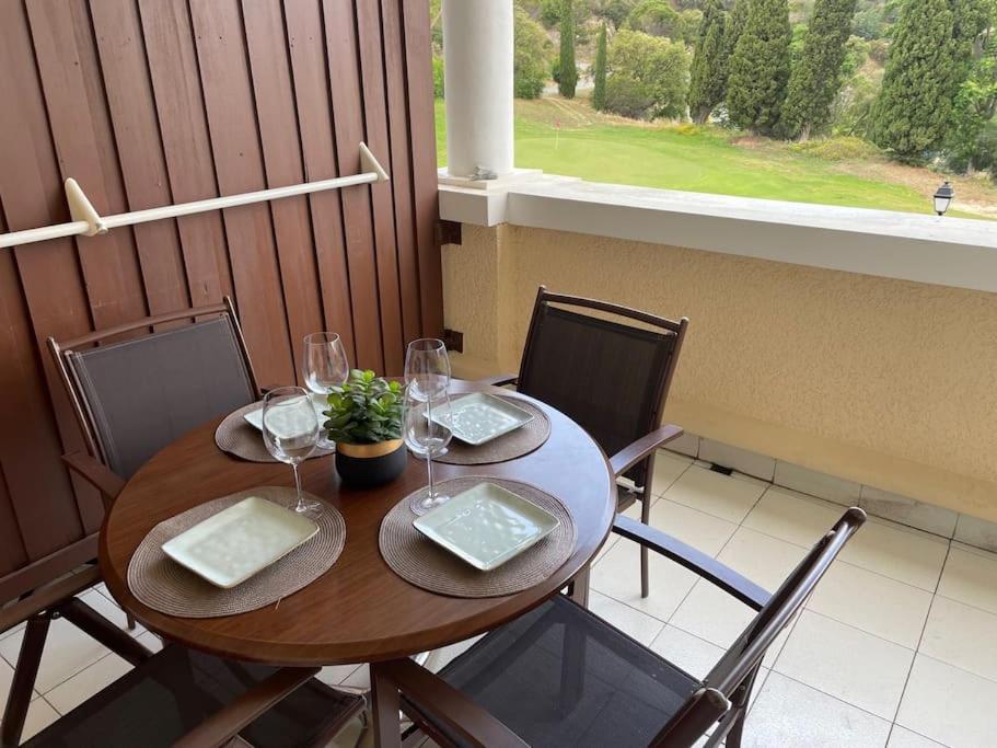 Superbe Appartement Village Cap Esterel 4P Climatise Saint-Raphaël Exterior foto